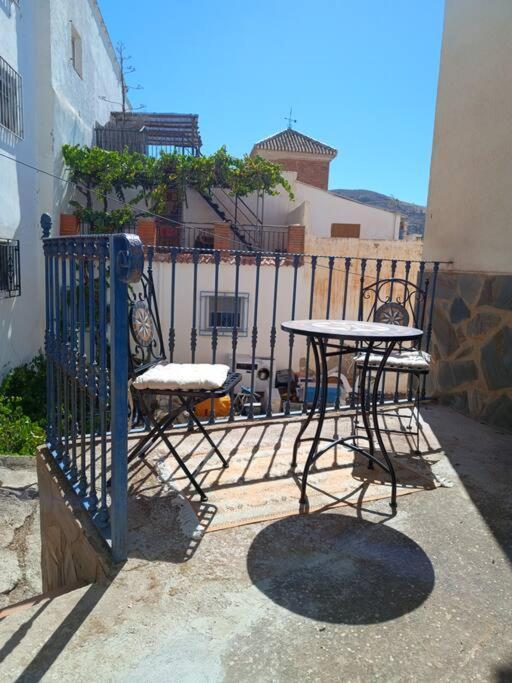 Casa Heli - Ruim Appartement Met Dakterras In Polopos المظهر الخارجي الصورة